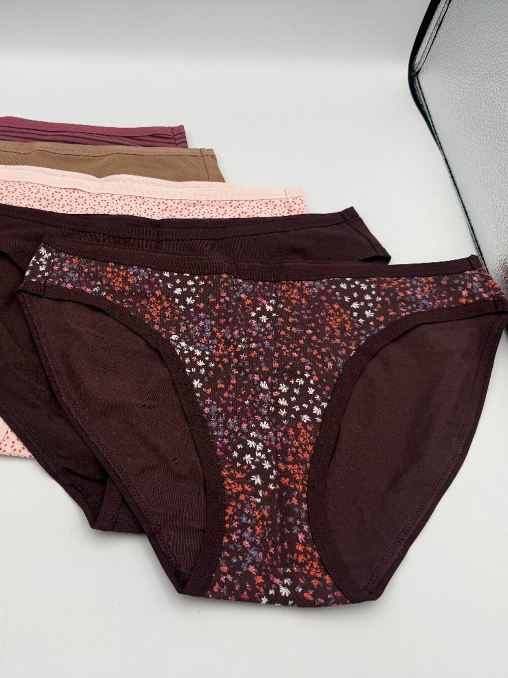 Pact Organic Cotton Everyday Classic Fit Bikini 5-Pack Size M New
